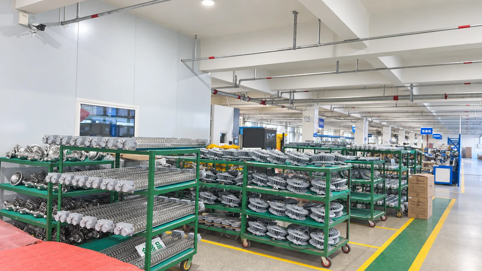 TORMIN Component racks in the workshop