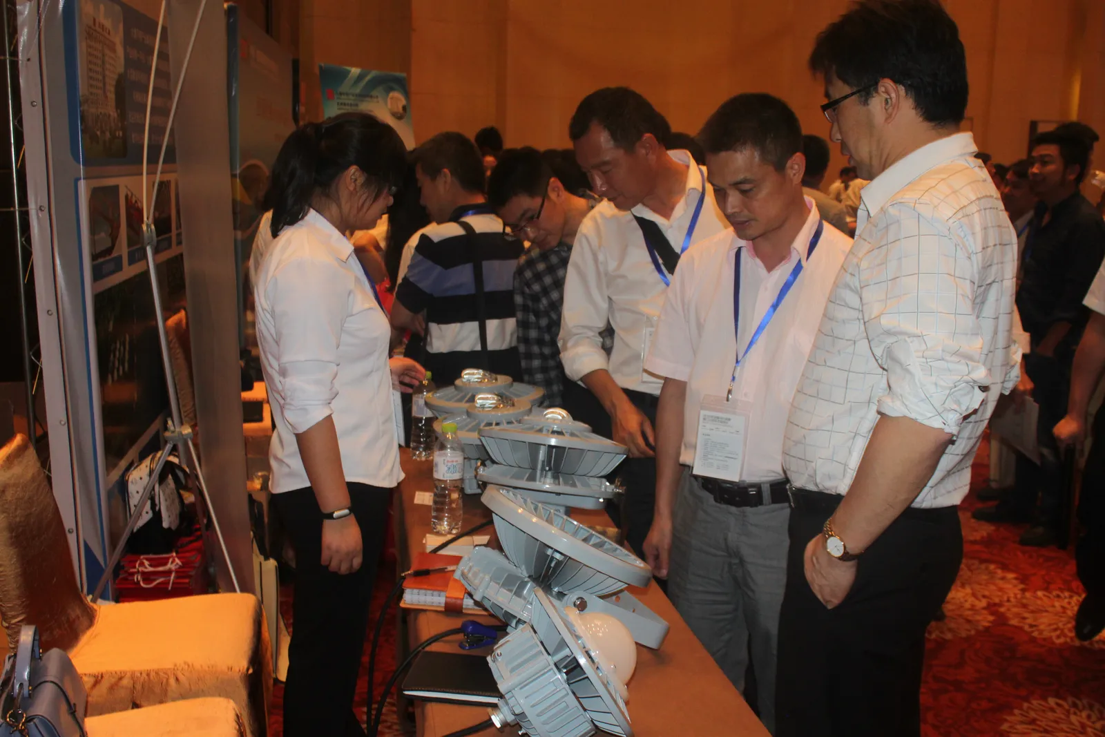 Attendees viewing lighting samples during the technology exchange.